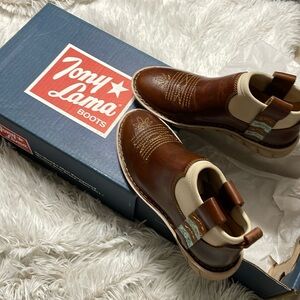 Brand New Tony Lama Boots size 6